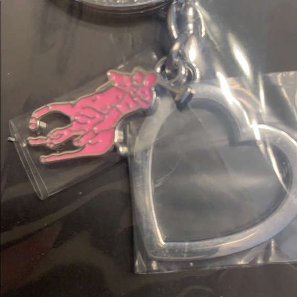 Ralph Lauren Cancer Awareness key chain - Picture 2 of 3